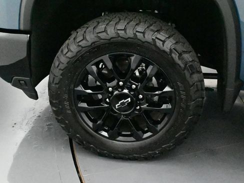 Used 2026 Chevrolet Silverado 3500 LT w/ Trail Boss Package AWD/4WD image 8