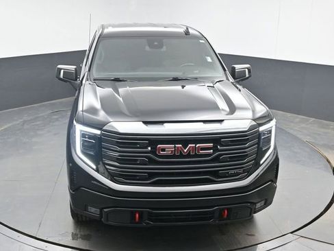 Used 2022 GMC Sierra 1500 AT4 w/ AT4 Preferred Package AWD/4WD image 37
