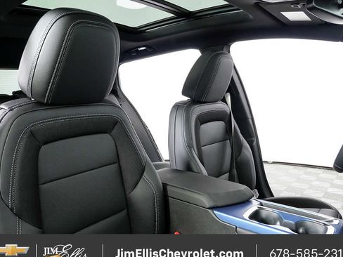 New 2026 Chevrolet Equinox EV LT image 22