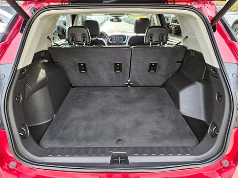 Used 2019 GMC Terrain Denali w/ Advanced Safety Package image 10