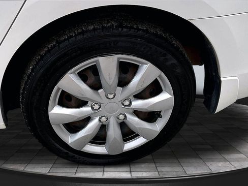Used 2015 Nissan Sentra SV image 33