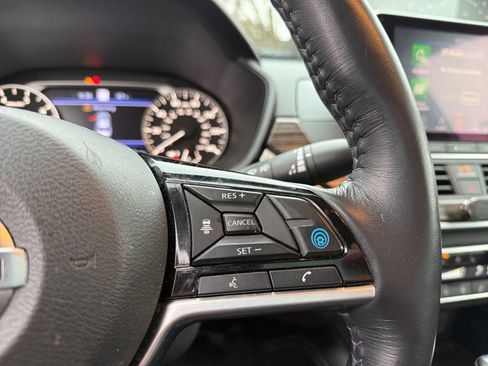 Used 2021 Nissan Altima 2.5 Platinum image 16