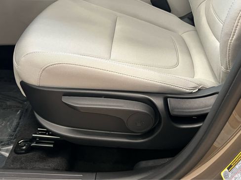 New 2026 Hyundai Tucson Blue SE image 29