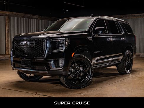 Used 2023 GMC Yukon Denali Ultimate AWD/4WD image 5