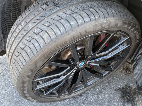 Certified 2026 BMW X5 xDrive40i w/ M Sport Package AWD/4WD image 12