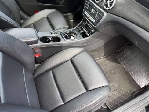 Used 2018 Mercedes-Benz CLA 250 4MATIC image 24