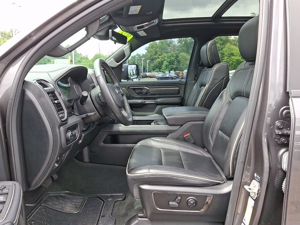 Used 2024 RAM 1500 Limited AWD/4WD image 14