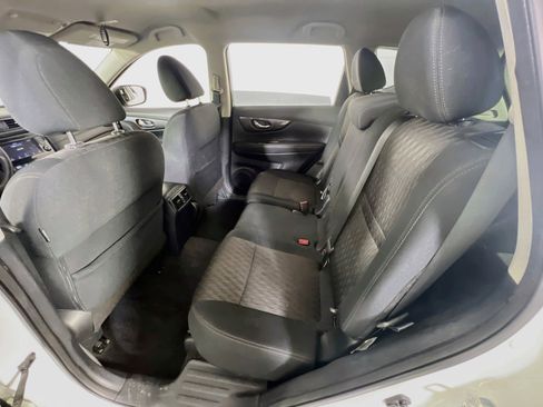 Used 2019 Nissan Rogue SV AWD/4WD image 23