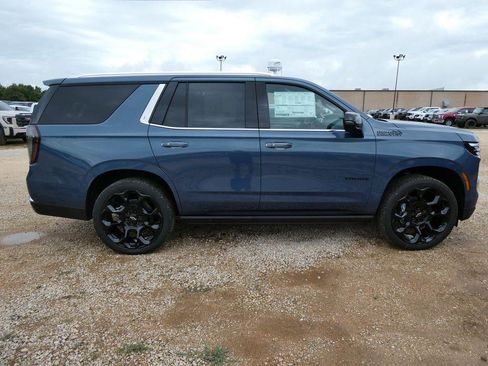 New 2026 Chevrolet Tahoe High Country AWD/4WD image 3