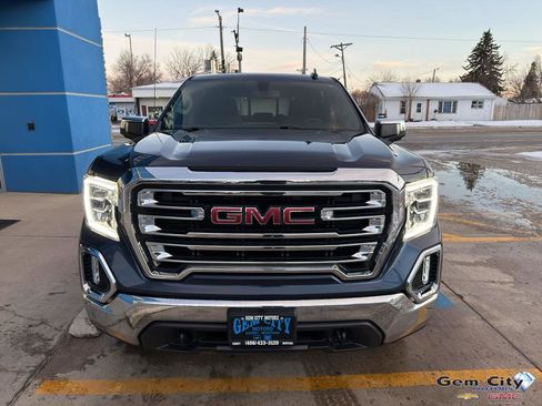 Used 2021 GMC Sierra 1500 SLT w/ SLT Premium Package image 3