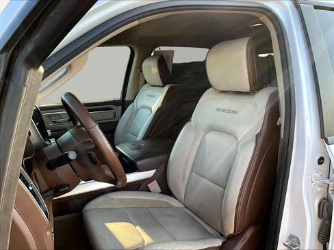 Used 2019 RAM 1500 Laramie AWD/4WD image 21