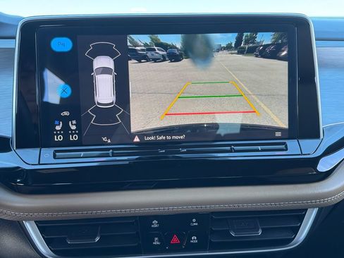 Certified 2024 Volkswagen Atlas Cross Sport SE FWD image 16