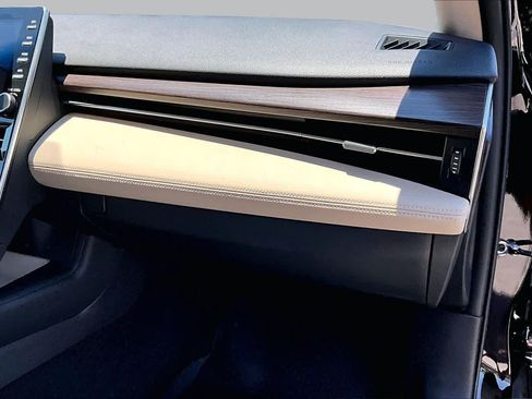 Used 2019 Toyota Avalon XLE w/ Moonroof Package FWD image 19