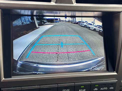 Used 2019 Lexus GX 460 Premium AWD/4WD image 24