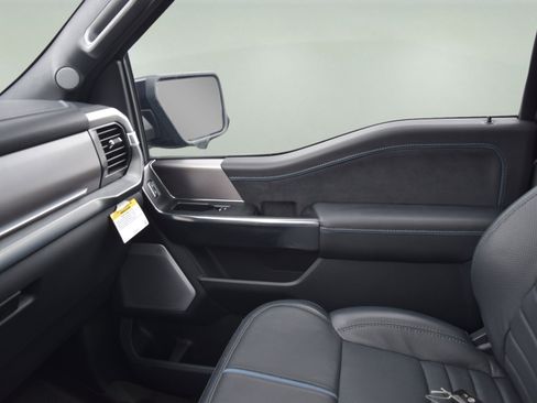 Used 2025 Ford F150 Platinum w/ Equipment Group 702A High image 20