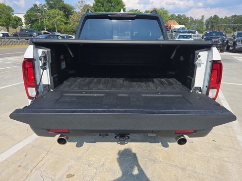 Used 2023 Honda Ridgeline Black Edition image 12