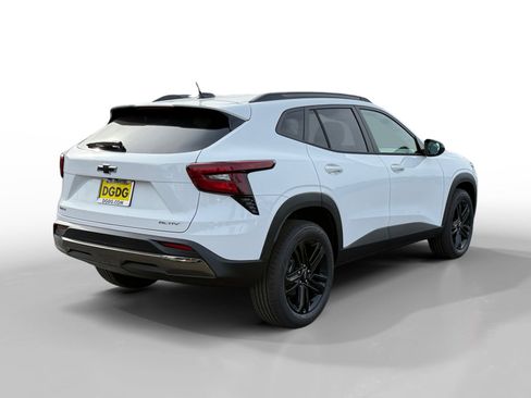 New 2026 Chevrolet Trax ACTIV w/ Driver Confidence Package image 5