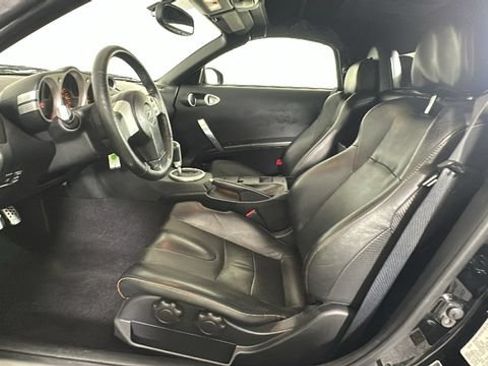 Used 2004 Nissan 350Z Touring RWD image 11