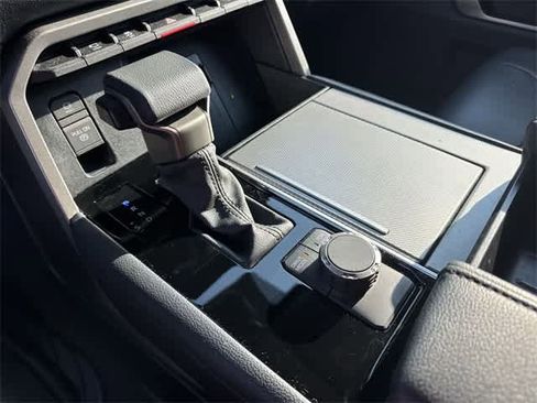 Used 2024 Toyota Sequoia Limited image 26