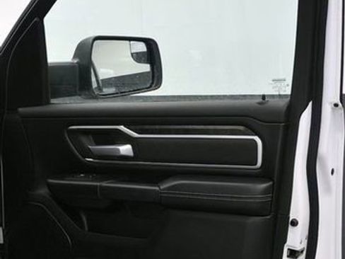Used 2023 RAM 1500 Big Horn image 9