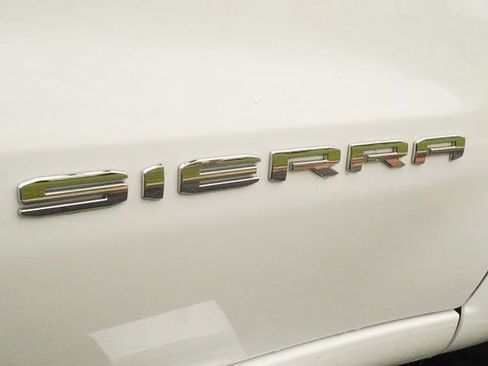 Used 2024 GMC Sierra 1500 SLT w/ SLT Premium Plus Package AWD/4WD image 46