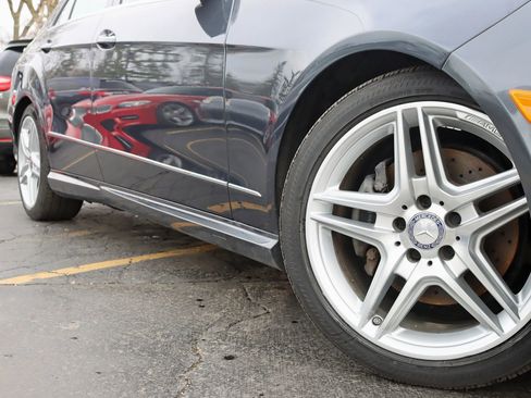 Used 2013 Mercedes-Benz E 350 4MATIC Sedan image 5