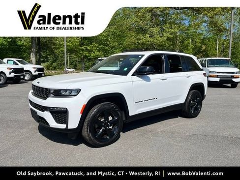 Certified 2026 Jeep Grand Cherokee Limited w/ Limited Altitude Package AWD/4WD image 1