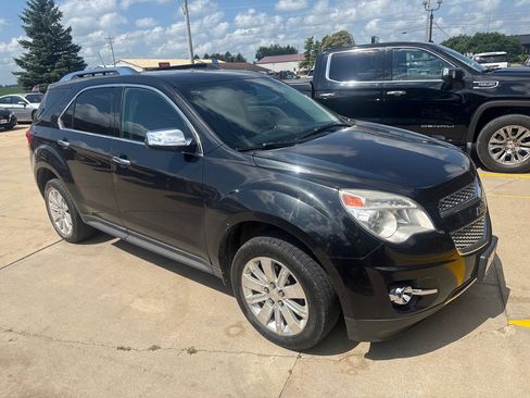 Used 2010 Chevrolet Equinox LT w/ Chrome Appearance Package AWD/4WD image 5