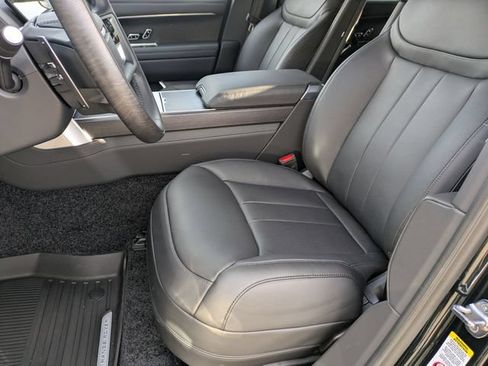 New 2026 Land Rover Range Rover Long Wheelbase SE AWD/4WD image 12