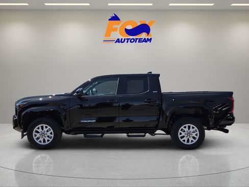 New 2026 Toyota Tacoma SR5 AWD/4WD image 2