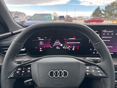 Used 2025 Audi SQ5 Premium Plus image 18