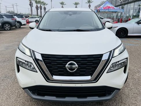 Certified 2021 Nissan Rogue SV image 2