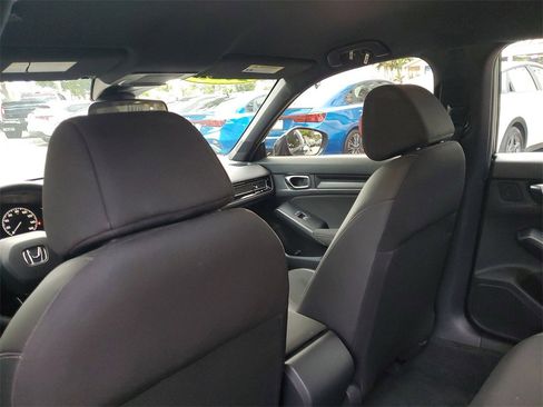 Used 2025 Honda Civic Sport image 12
