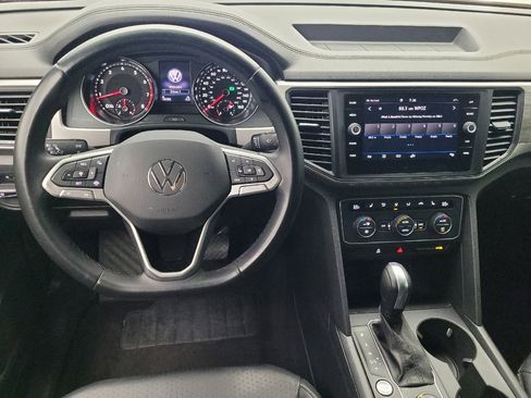 Used 2020 Volkswagen Atlas Cross Sport SE w/ Panoramic Sunroof Package AWD/4WD image 22