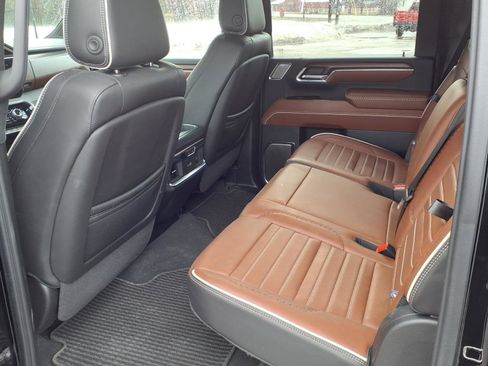 Certified 2024 GMC Sierra 2500 Denali Ultimate w/ Max Trailering Package image 14