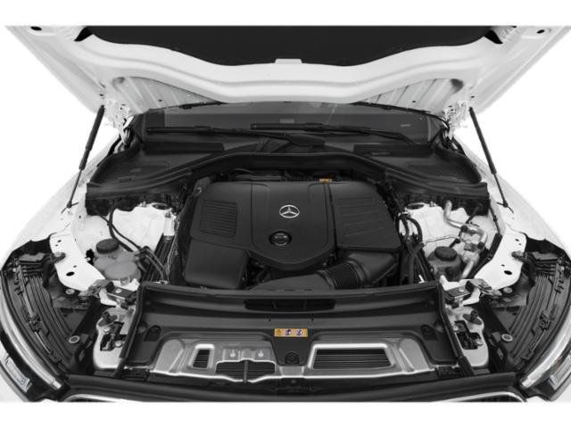 Used 2024 Mercedes-Benz GLC 300 4MATIC image 12