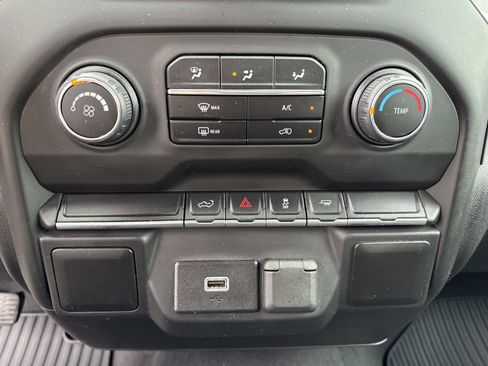 Used 2020 Chevrolet Silverado 1500 Custom w/ Custom Value Package image 24