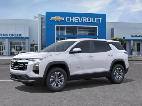 New 2026 Chevrolet Equinox LT w/ Safety and Technology Package FWD image 6