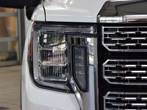 Used 2021 GMC Sierra 2500 Denali w/ Denali Ultimate Package AWD/4WD image 12