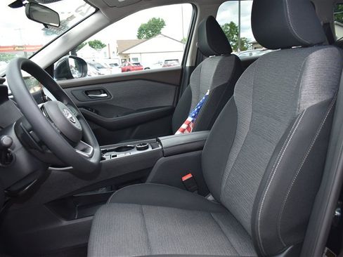 Used 2023 Nissan Rogue SV AWD/4WD image 11