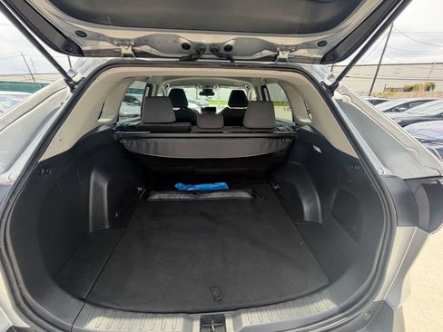 Used 2025 Toyota RAV4 XLE AWD/4WD image 22