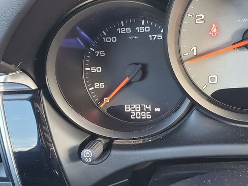 Used 2017 Porsche Macan S image 21