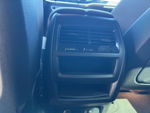 Used 2024 BMW X5 sDrive40i w/ Parking Assistance Package image 10