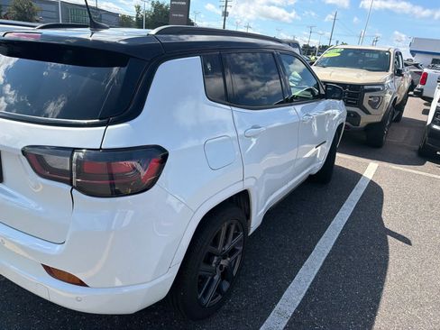 Used 2025 Jeep Compass Limited w/ High Altitude Package AWD/4WD image 3