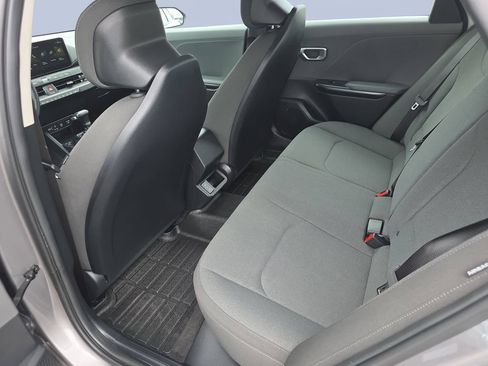 Used 2025 Kia K4 FWD image 28