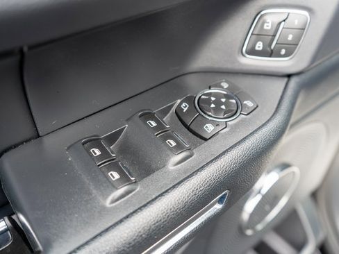 Used 2022 Ford Expedition XLT w/ Equipment Group 202A image 19