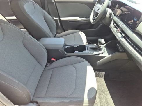 Used 2025 Kia K4 FWD image 30