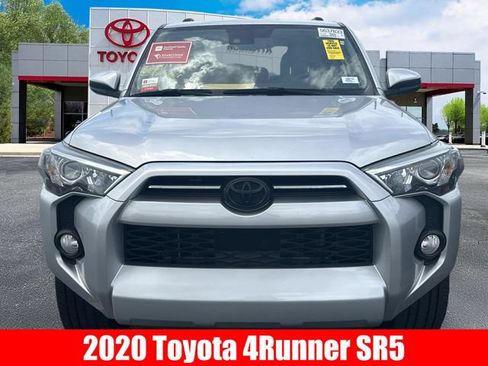 Used 2020 Toyota 4Runner SR5 AWD/4WD image 2