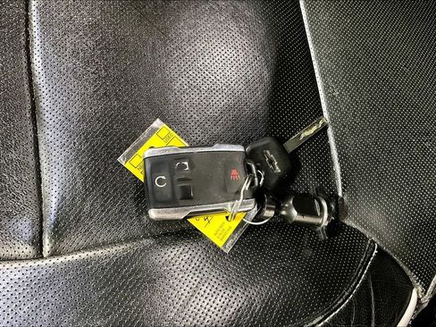 Used 2017 Chevrolet Silverado 1500 High Country image 8