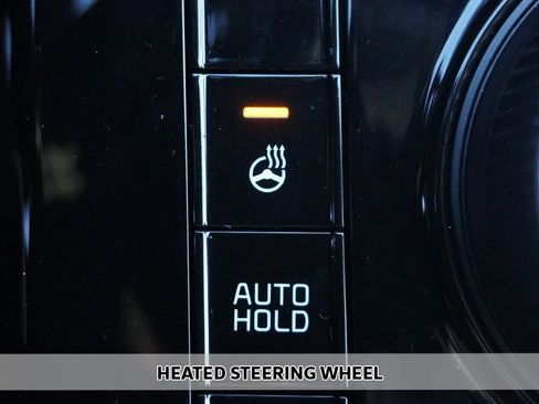 Used 2025 Kia Niro EX w/ EX Cold Weather Package image 9